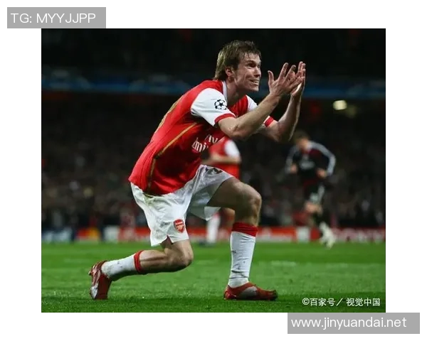 带杨的足球明星们如何在绿茵场上书写传奇与荣耀的故事 带杨的足球明星们如何在绿茵场上书写传奇与荣耀的故事